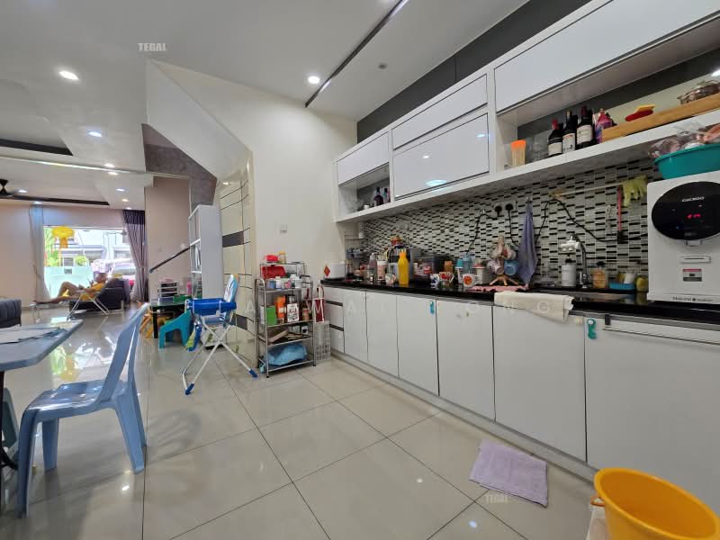 2-storey Terraced House for Sale in Bandar Parklands (Klang) - Chia Wai Yong - Kitchen - PropertyGuru.com.my
