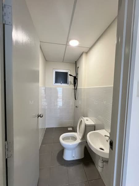 Pangsapuri untuk Disewa di Residensi Laman Sari - Meister CY - Bathroom - PropertyGuru.com.my