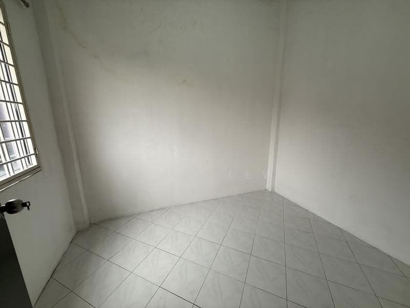 Apartment for Rent at Pangsapuri Putra Indah - Polly Lew - Interior - PropertyGuru.com.my
