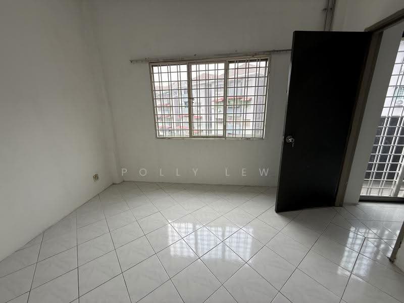 Apartment for Rent at Pangsapuri Putra Indah - Polly Lew - Interior - PropertyGuru.com.my