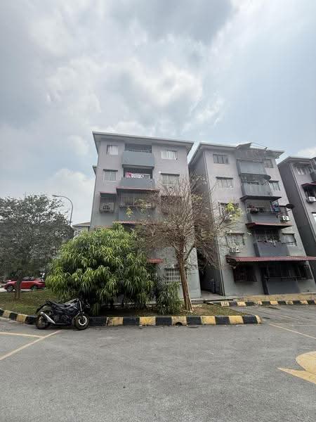Apartment for Rent at Pangsapuri Putra Indah - Polly Lew - Exterior - PropertyGuru.com.my