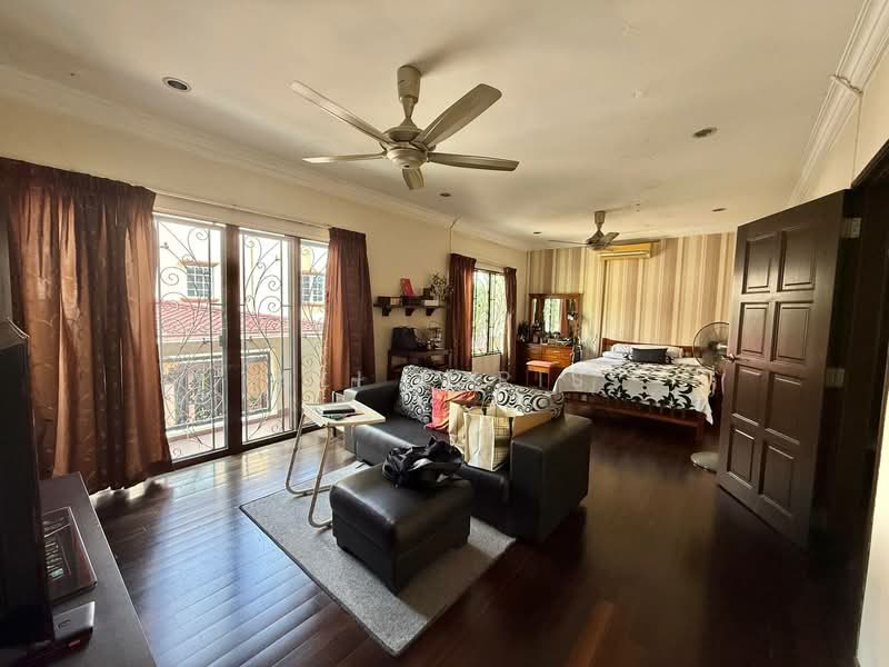 Bungalow for Sale in Bangi (Selangor) - Ali Idris - Bedroom - PropertyGuru.com.my