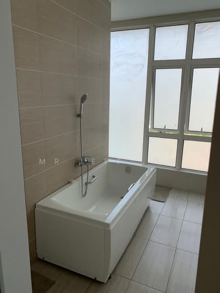 Kondominium untuk Dijual di Damansara Foresta - Mr Jeff Low - Bathroom - PropertyGuru.com.my