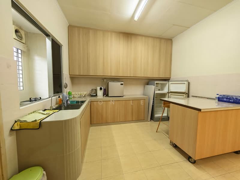 Rumah Teres 1.5 Tingkat untuk Dijual di Mutiara Rini (Skudai) - Fion Lee - Kitchen - PropertyGuru.com.my