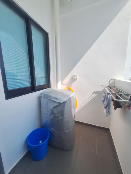 Servis Apartment untuk Disewa di MARC Residences - Simon Ng - Balcony - PropertyGuru.com.my