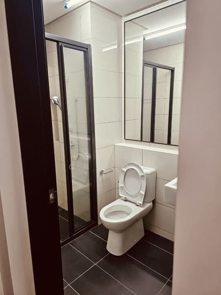 Servis Apartment untuk Disewa di The Tamarind - Vivian Cheong - Bathroom - PropertyGuru.com.my