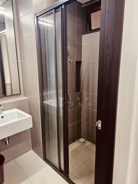 Servis Apartment untuk Disewa di The Tamarind - Vivian Cheong - Bathroom - PropertyGuru.com.my