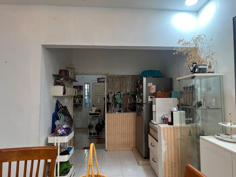 2-storey Terraced House for Sale in Ampang Jaya (Ampang) - Ibrahim Iderus - Kitchen - PropertyGuru.com.my