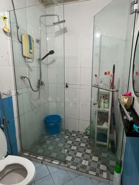 2-storey Terraced House for Sale in Ampang Jaya (Ampang) - Ibrahim Iderus - Bathroom - PropertyGuru.com.my