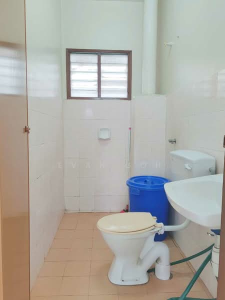 Apartment for Sale at Kinrara Putri - Evan Goh - Bathroom - PropertyGuru.com.my