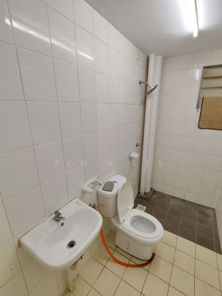 Apartment for Rent at Seri Jati - Alwin Lee - Bathroom - PropertyGuru.com.my