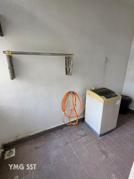 Apartment for Sale at Pangsapuri Akasia (Bandar Botanic) - Stella Tan - Balcony - PropertyGuru.com.my