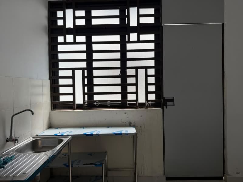 Rumah Bandar untuk Disewa di Kulai (Johor) - Zoe Lim - Kitchen - PropertyGuru.com.my