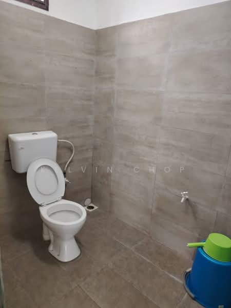 Agricultural Land for Sale in Kampung Baru Ban Foo (Ulu Tiram) - Kelvin Chop - Bathroom - PropertyGuru.com.my