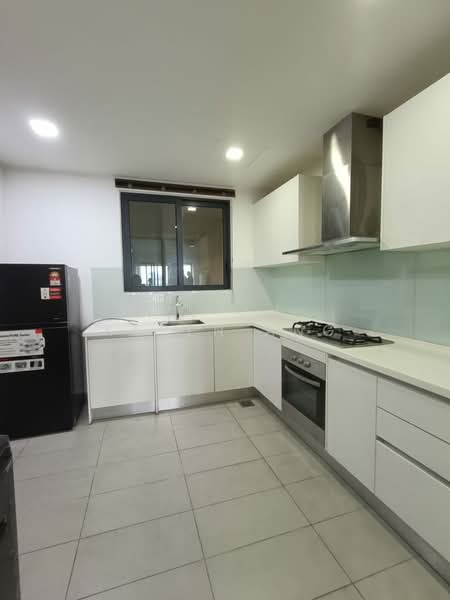 Servis Apartment untuk Dijual di Jaya One Residences - Karen Ang - Kitchen - PropertyGuru.com.my