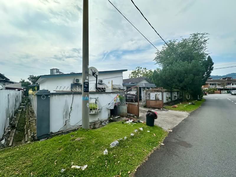 Rumah Teres 1 Tingkat untuk Dijual di Ampang Jaya (Ampang) - Mohd Aizat Saiful Bahri - Exterior - PropertyGuru.com.my