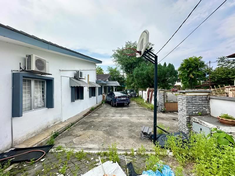 Rumah Teres 1 Tingkat untuk Dijual di Ampang Jaya (Ampang) - Mohd Aizat Saiful Bahri - Exterior - PropertyGuru.com.my