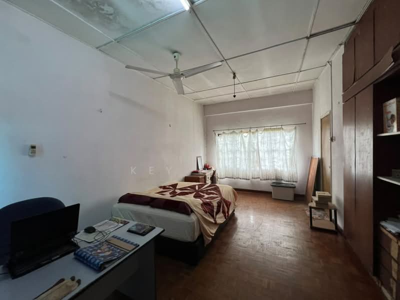 Rumah Banglo untuk Dijual di SS1 (Petaling Jaya) - Key Ling - Bedroom - PropertyGuru.com.my