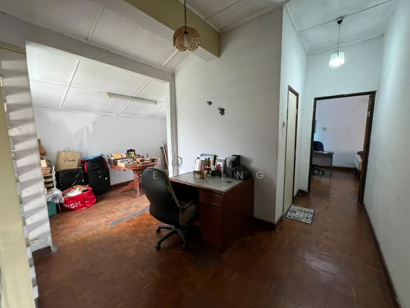 Rumah Banglo untuk Dijual di SS1 (Petaling Jaya) - Key Ling - Study - PropertyGuru.com.my