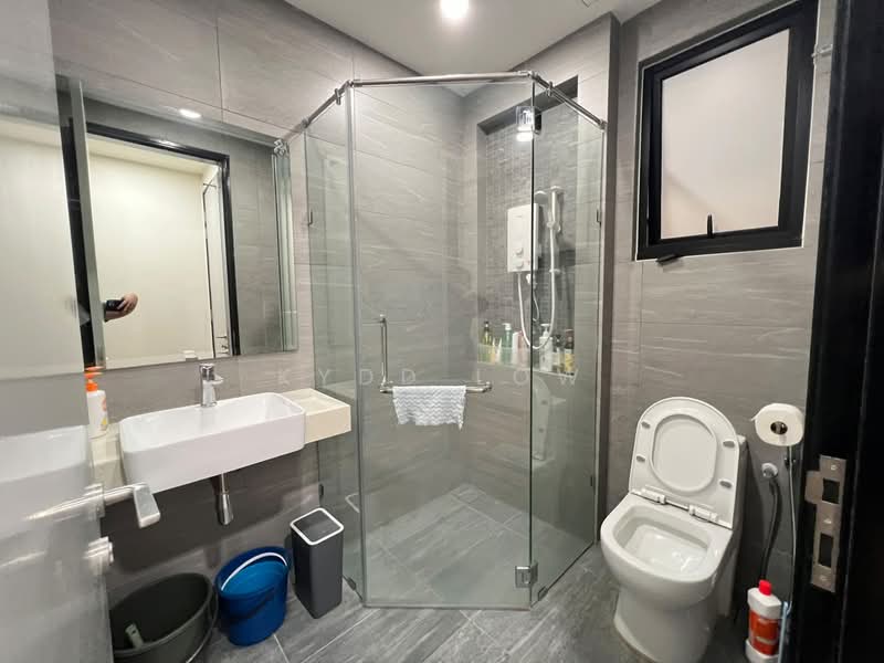 Servis Apartment untuk Disewa di Gems Residences - Kydd Low - Bathroom - PropertyGuru.com.my