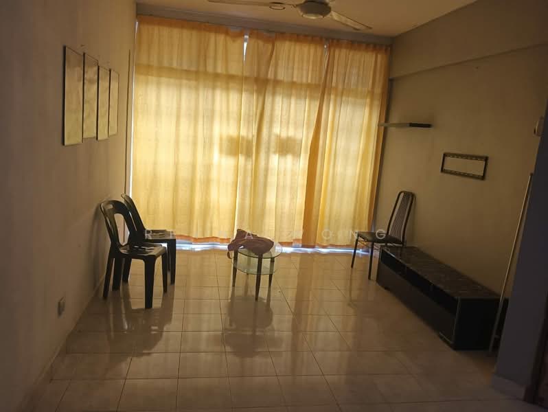 Pangsapuri untuk Disewa di Vista Seri Alam - Reyna Wong - Living Room - PropertyGuru.com.my