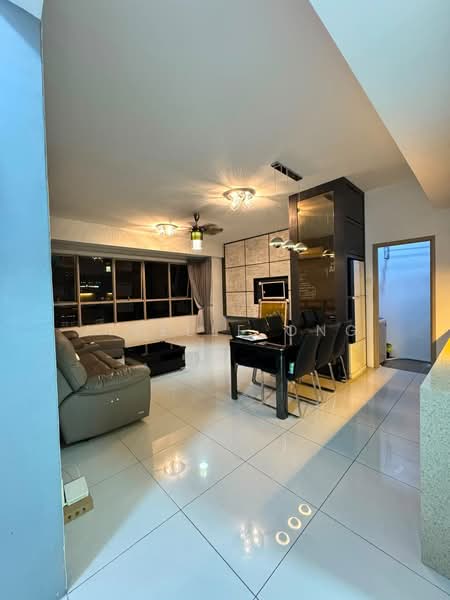 Servis Apartment untuk Disewa di Birch Plaza - Jinelle Ong - Living Room - PropertyGuru.com.my
