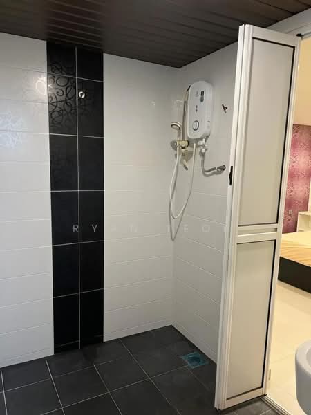 Condominium for Rent at Faber Heights - Ryan Teoh - Bathroom - PropertyGuru.com.my