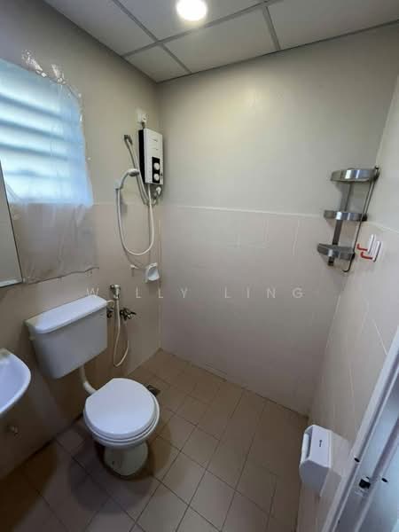 Apartment for Sale at Pangsapuri Kasuarina - Willy Ling - Bathroom - PropertyGuru.com.my