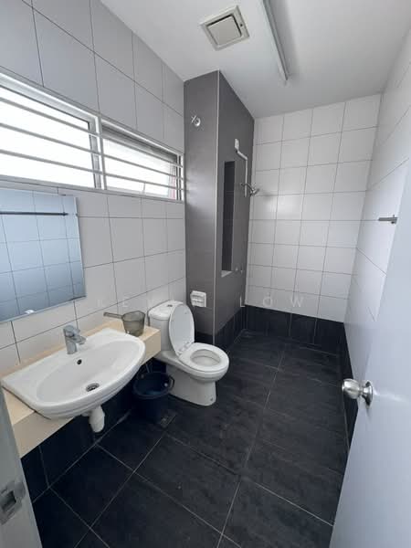 Terraced House for Rent in Bandar Botanic (Klang) - KEVIN LOW - Bathroom - PropertyGuru.com.my