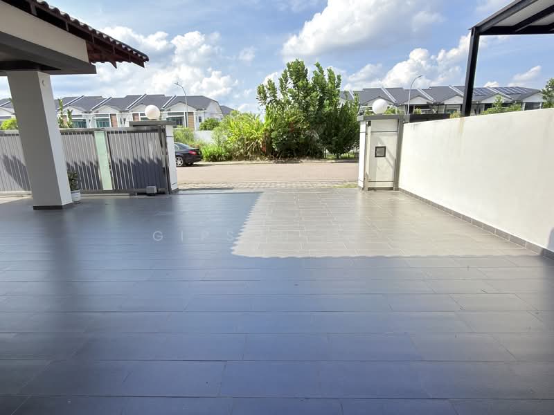 Rumah Berkembar untuk Dijual di Taman Tasik Indah (Kluang) - Gipson Lay - PropertyGuru.com.my