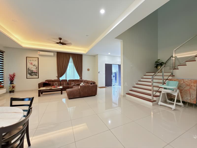 Rumah Berkembar untuk Dijual di Taman Tasik Indah (Kluang) - Gipson Lay - PropertyGuru.com.my