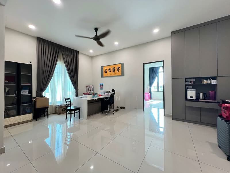 Rumah Berkembar untuk Dijual di Taman Tasik Indah (Kluang) - Gipson Lay - PropertyGuru.com.my
