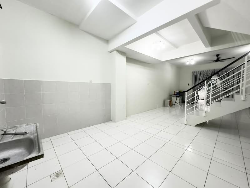 Rumah Teres 2 Tingkat untuk Dijual di Taman Putri Kulai (Kulai) - Wei Jian Tan - Interior - PropertyGuru.com.my