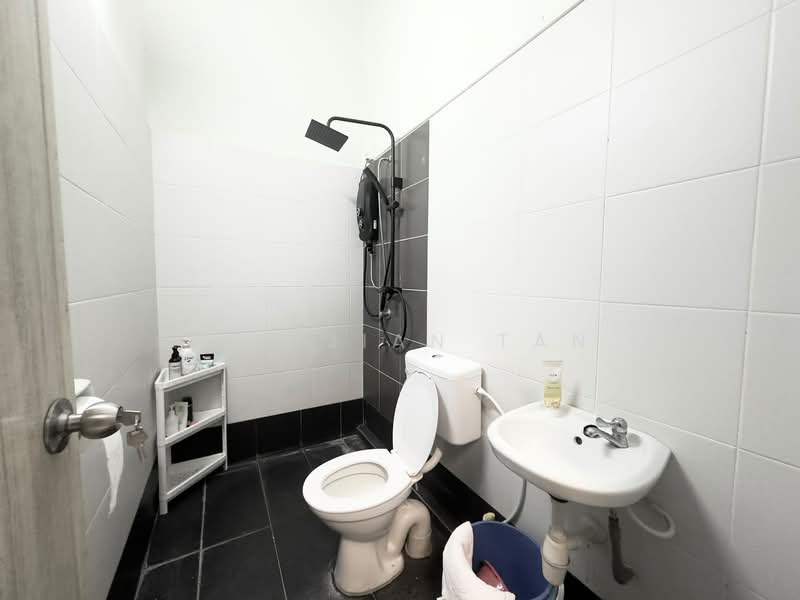 Rumah Teres 2 Tingkat untuk Dijual di Taman Putri Kulai (Kulai) - Wei Jian Tan - PropertyGuru.com.my