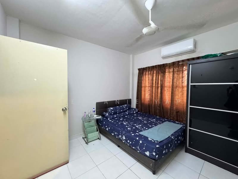 Pangsapuri untuk Disewa di Pan Vista - Stephanie Yap - Bedroom - PropertyGuru.com.my