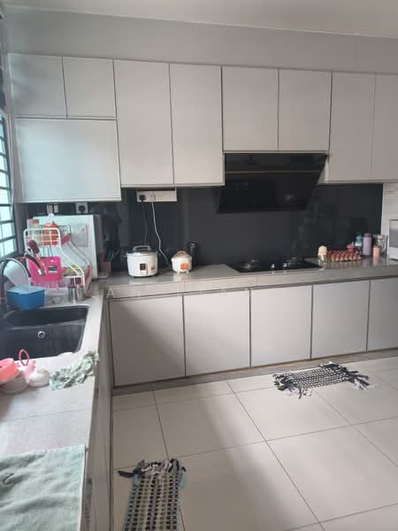Rumah Teres 2 Tingkat untuk Dijual di Taman Dato' Chellam (Ulu Tiram) - Ah Liang - Kitchen - PropertyGuru.com.my
