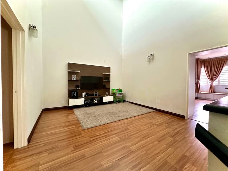 Rumah Teres 2 Tingkat untuk Dijual di Denai Alam (Shah Alam) - Nahathir Shahabudin - Living Room - PropertyGuru.com.my