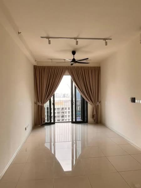 Servis Apartment untuk Disewa di Sunway Avila Residences - GAN WEY SAND - Living Room - PropertyGuru.com.my