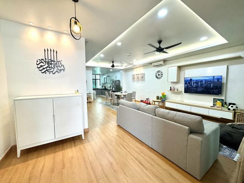 Rumah Teres 2 Tingkat untuk Dijual di Taman Saujana KLIA (Sepang) - Ali Idris - Living Room - PropertyGuru.com.my