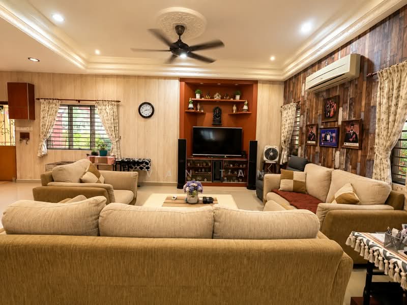 Semi-Detached House for Sale in Seri Aman Heights (Sungai Buloh) - Ivan Tan - Living Room - PropertyGuru.com.my