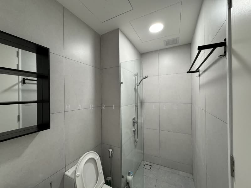 Servis Apartment untuk Disewa di Laurel Residence - Harriet Lee - Bathroom - PropertyGuru.com.my
