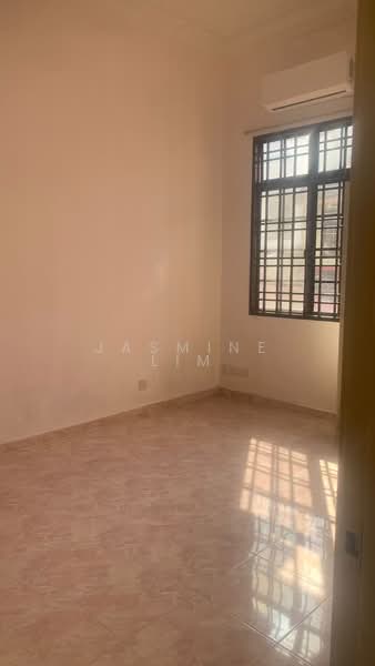 Rumah Teres untuk Disewa di Taman Desa Tebrau (Tebrau) - Jasmine Lim - room - PropertyGuru.com.my