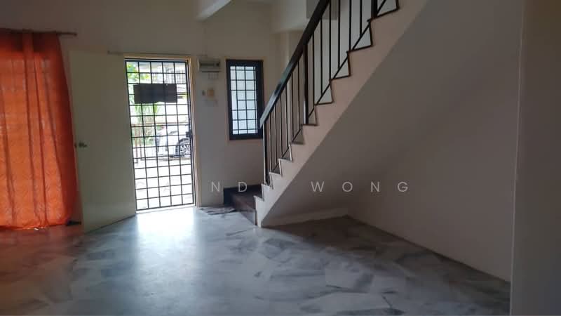 2-storey Terraced House for Sale in Taman Wawasan (Puchong) - Caindy Wong - Entrance - PropertyGuru.com.my