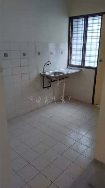 2-storey Terraced House for Sale in Taman Wawasan (Puchong) - Caindy Wong - Kitchen - PropertyGuru.com.my
