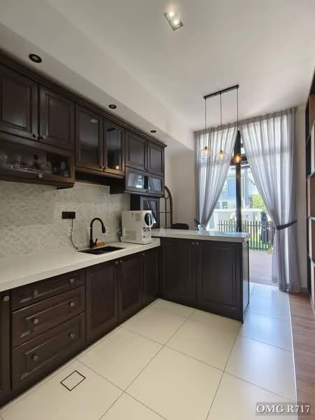 Rumah Berkembar untuk Dijual di Setia Alam (Selangor) - Stella Tan - Kitchen - PropertyGuru.com.my