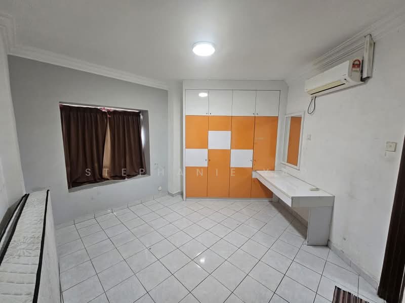 Apartment for Rent at Seri Mutiara Apartment - Stephanie Yap - Bedroom - PropertyGuru.com.my