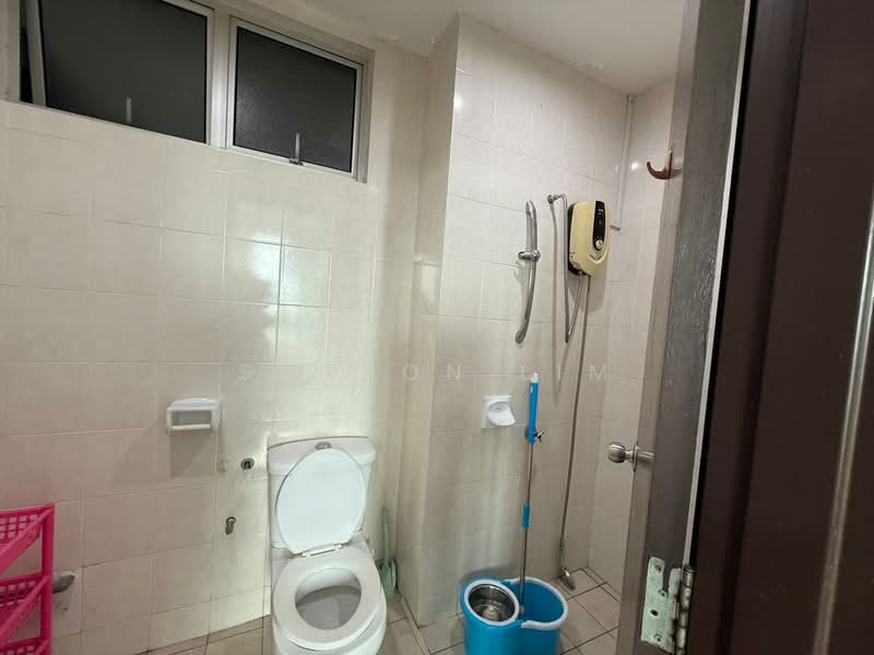 Servis Apartment untuk Dijual di Serviced Residence @ Casa Tiara - Sharon Lim - Bathroom - PropertyGuru.com.my