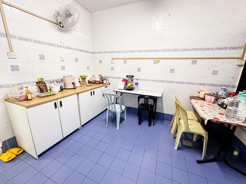 Rumah Teres 2 Tingkat untuk Dijual di Seksyen 7 (Shah Alam) - Ali Idris - Kitchen - PropertyGuru.com.my