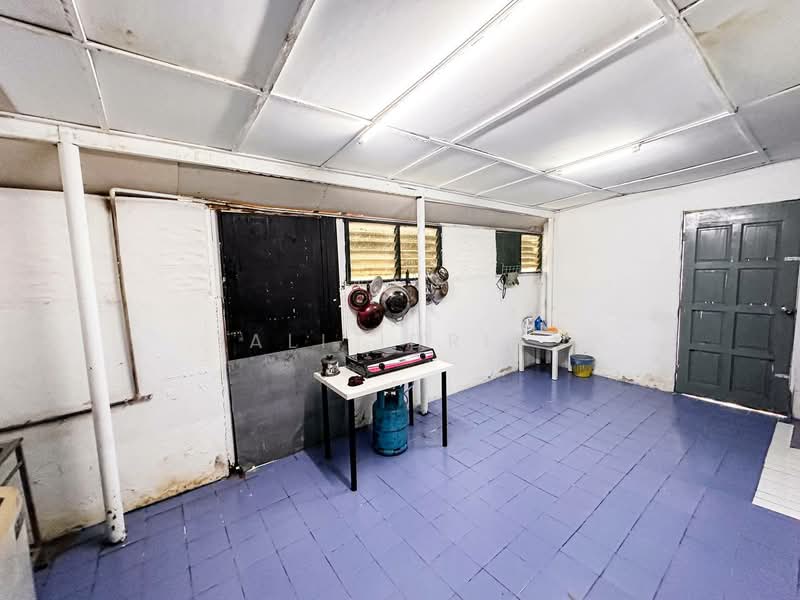 Rumah Teres 2 Tingkat untuk Dijual di Seksyen 7 (Shah Alam) - Ali Idris - Kitchen - PropertyGuru.com.my