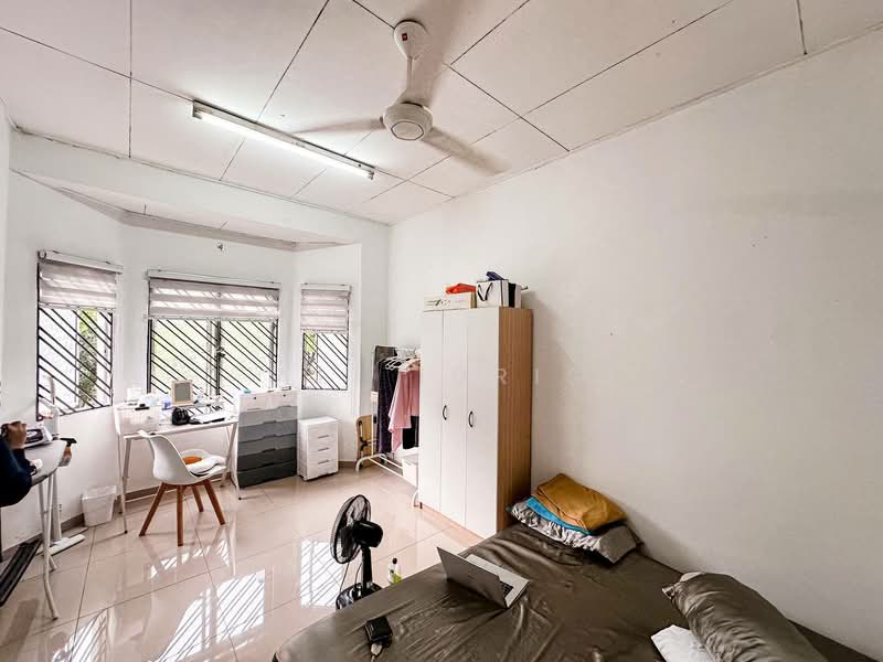 Rumah Teres 2 Tingkat untuk Dijual di Seksyen 7 (Shah Alam) - Ali Idris - Bedroom - PropertyGuru.com.my